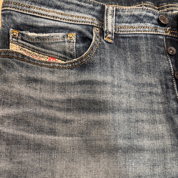 Men's Blue Jeans - Picture 3 of 9